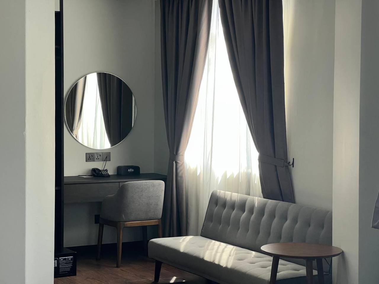 All In Hotel Kangar Exterior foto