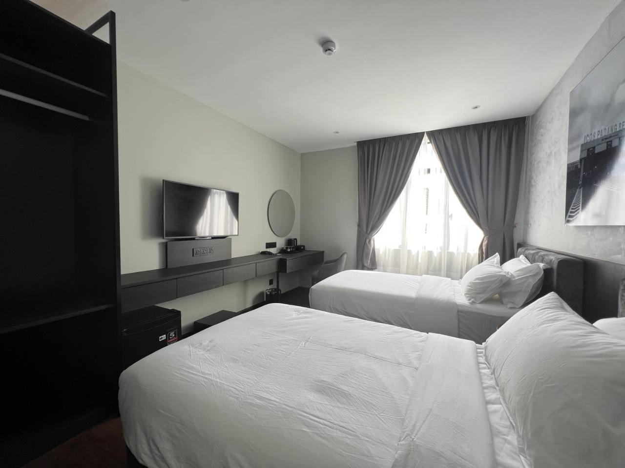 All In Hotel Kangar Exterior foto