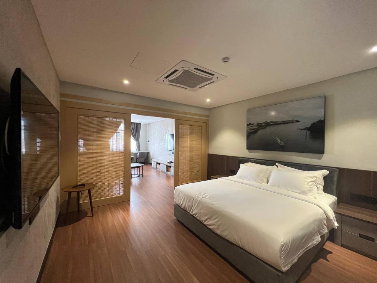 All In Hotel Kangar Exterior foto